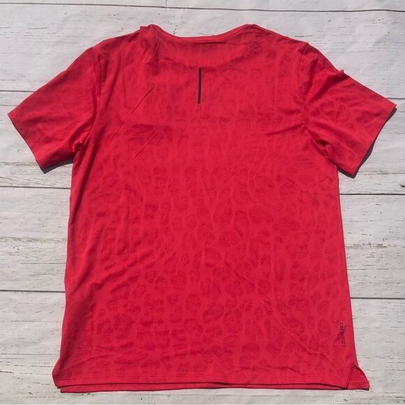 Nike Rise 365 Run Division Dri-FIT Running Top Mens Medium FZ0613-629 - Picture 2 of 9